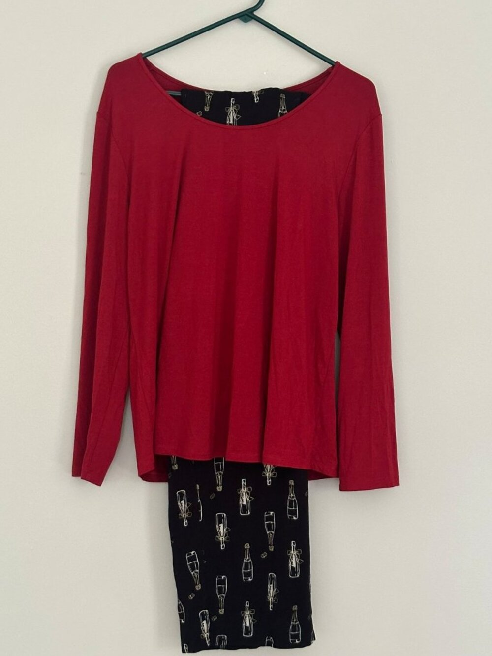 NWOT Soma Cool Nights Pajama Set XL Red Top Black Champagne Print Pants Lounge